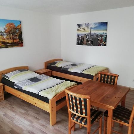 Wohnung Fuer Arbeiter Und Monteure Bis 6 Personen Amberg Exterior photo